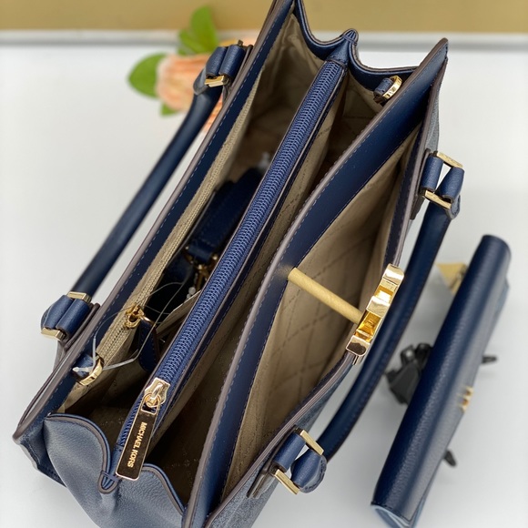 MICHAEL KORS MOTT LG SATCHEL CROSSBODY & WALLET - Picture 13 of 16